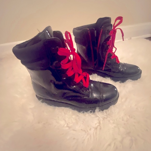 COUGAR Gwen Patent Waterproof Ankle Boot -S - Picture 2 of 4